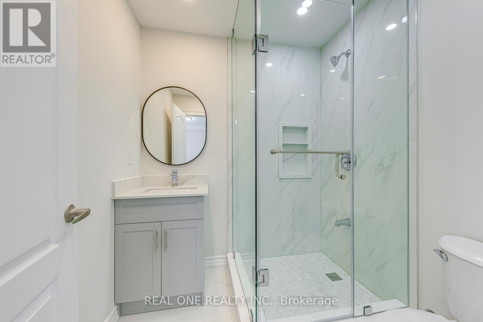 1342 Kestell Boulevard, Oakville, Ontario  L6H 0C8 - Photo 35 - W12571882