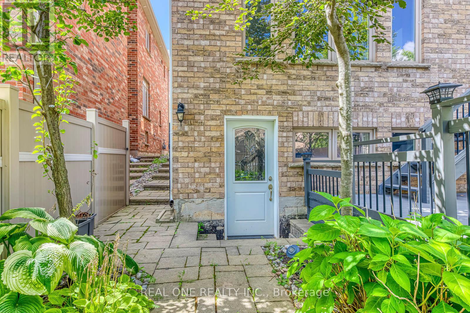 1342 Kestell Boulevard, Oakville, Ontario  L6H 0C8 - Photo 50 - W12571882