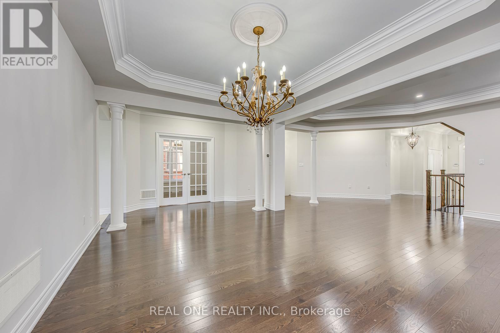 1342 Kestell Boulevard, Oakville, Ontario  L6H 0C8 - Photo 7 - W12571882