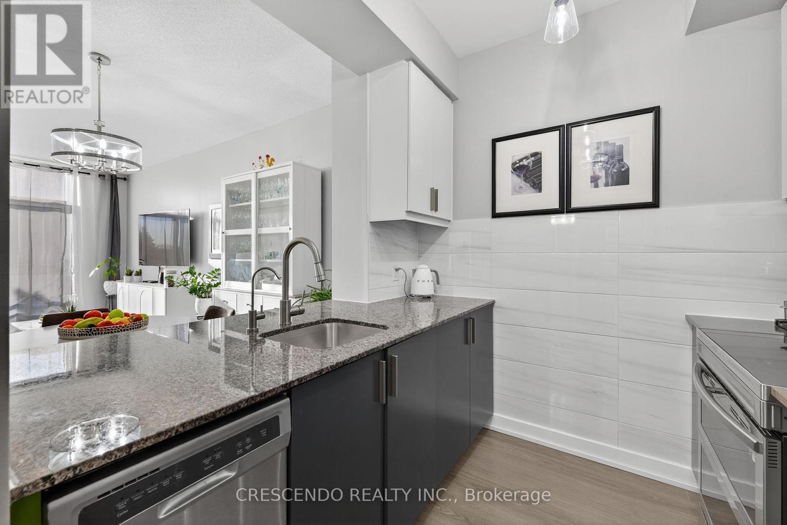 105 - 6 Eva Road, Toronto, Ontario  M9C 0B1 - Photo 13 - W12571954