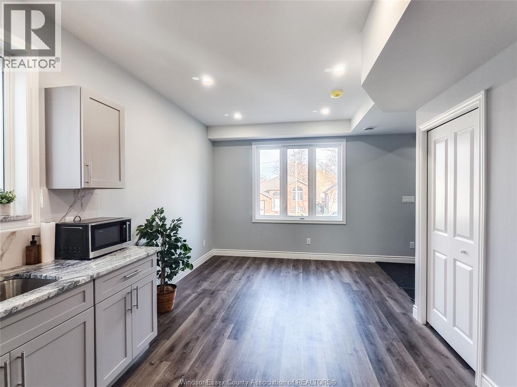 1013-1015 California Avenue, Windsor, Ontario N9B 2Z5 - Photo 3 - 25029210