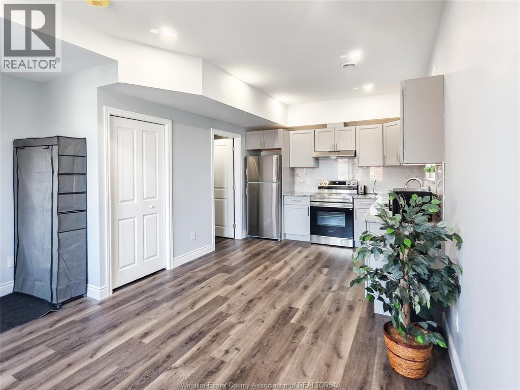 1013-1015 CALIFORNIA AVENUE, Windsor, Ontario