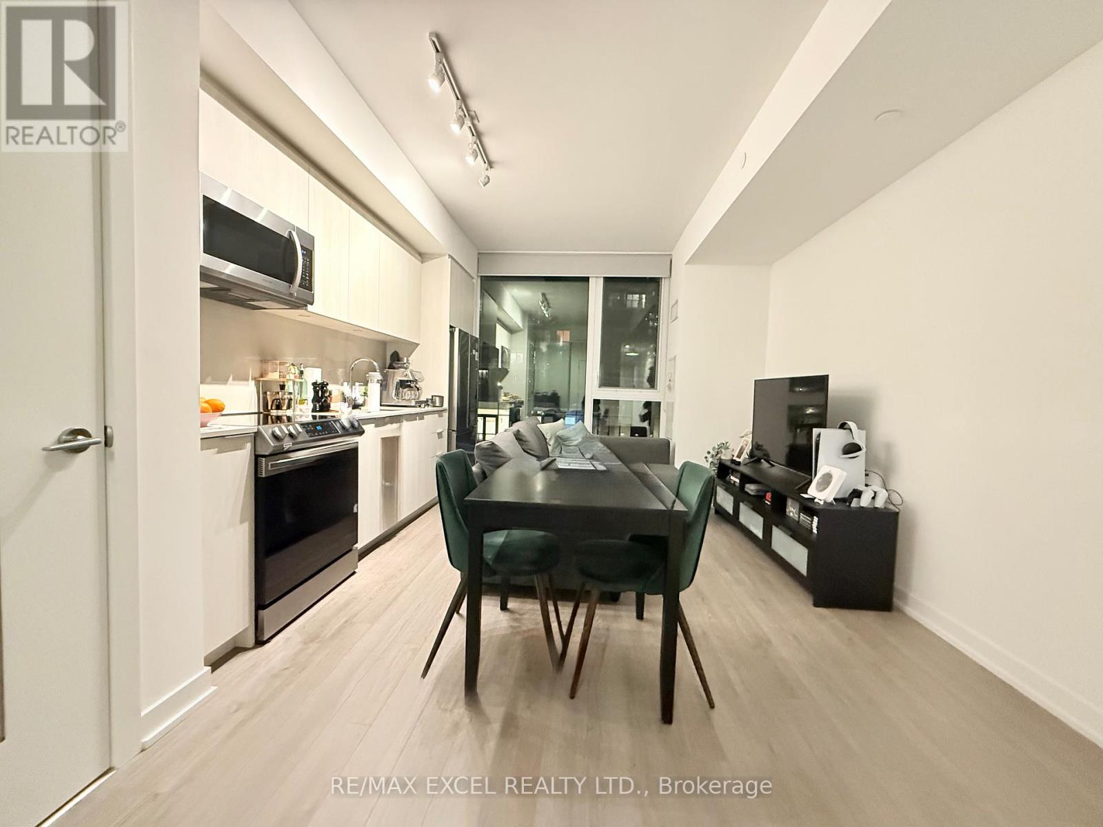 606 - 357 King Street W, Toronto, Ontario  M5V 1K1 - Photo 12 - C12548402