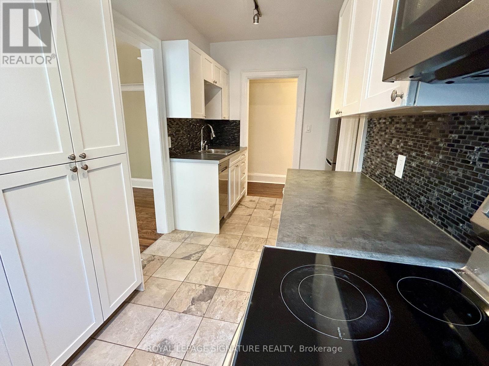 Main - 39 Scarboro Beach Boulevard, Toronto, Ontario  M4E 2W9 - Photo 12 - E12441932