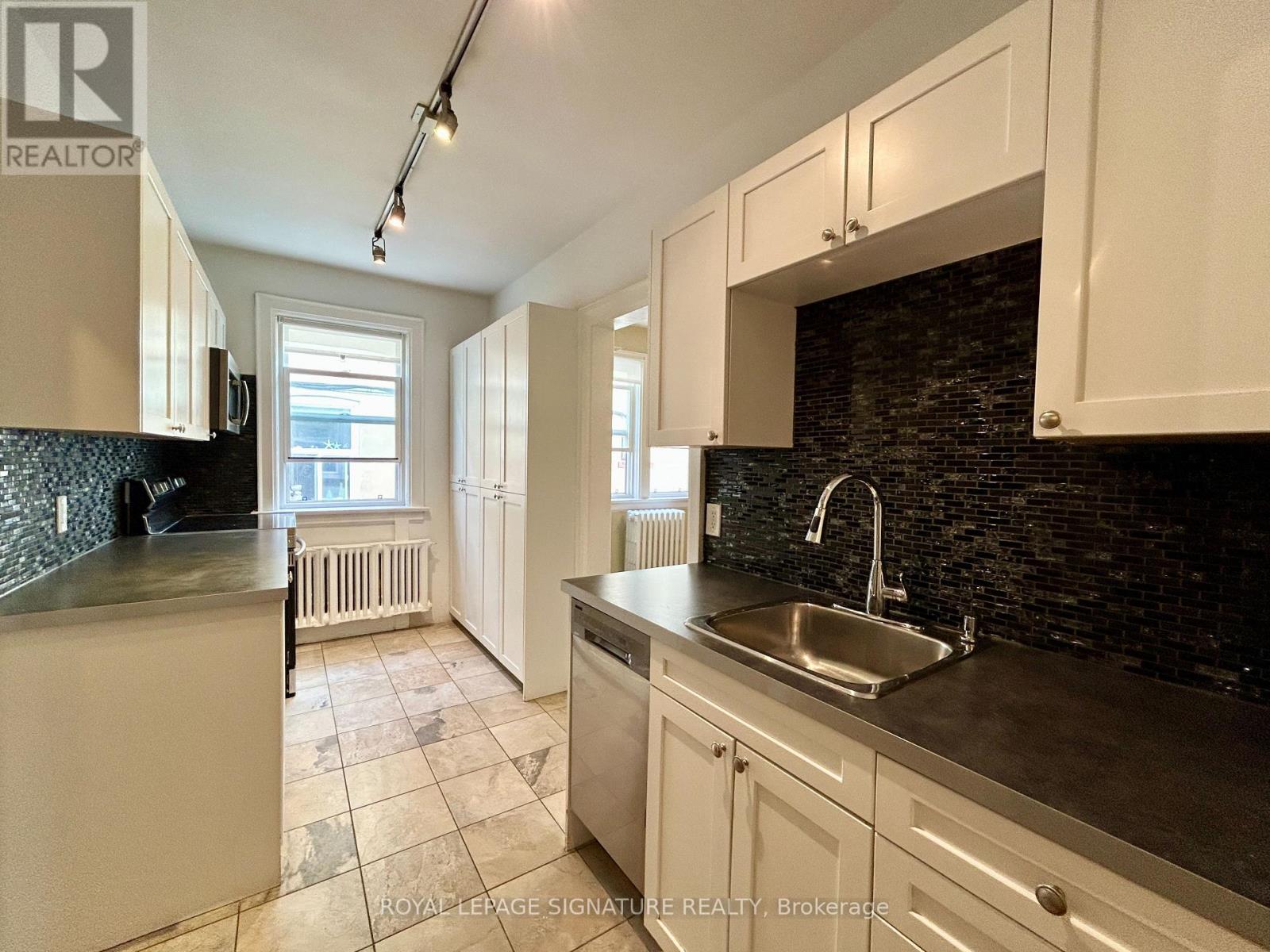 Main - 39 Scarboro Beach Boulevard, Toronto, Ontario  M4E 2W9 - Photo 14 - E12441932