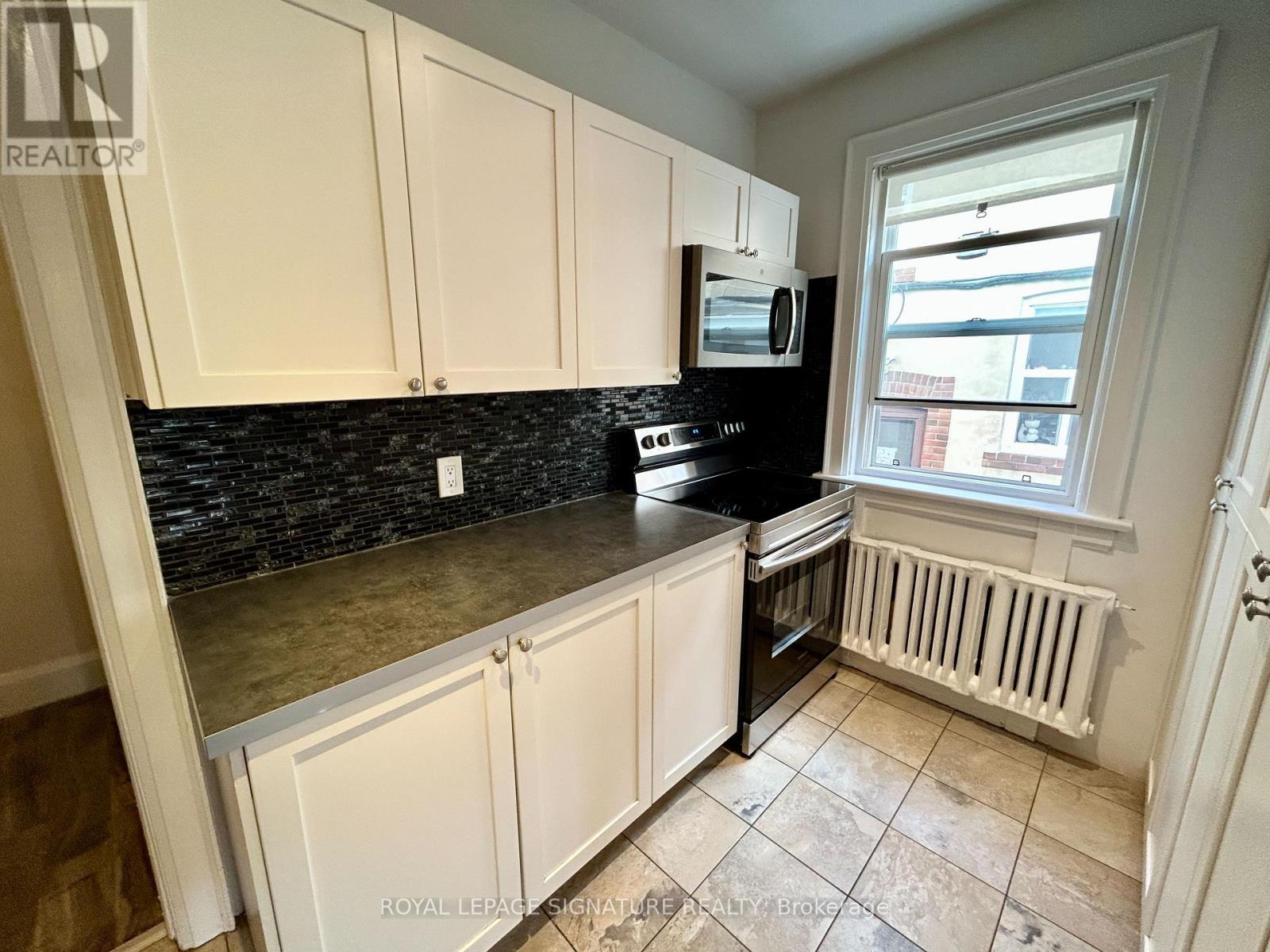 Main - 39 Scarboro Beach Boulevard, Toronto, Ontario  M4E 2W9 - Photo 13 - E12441932