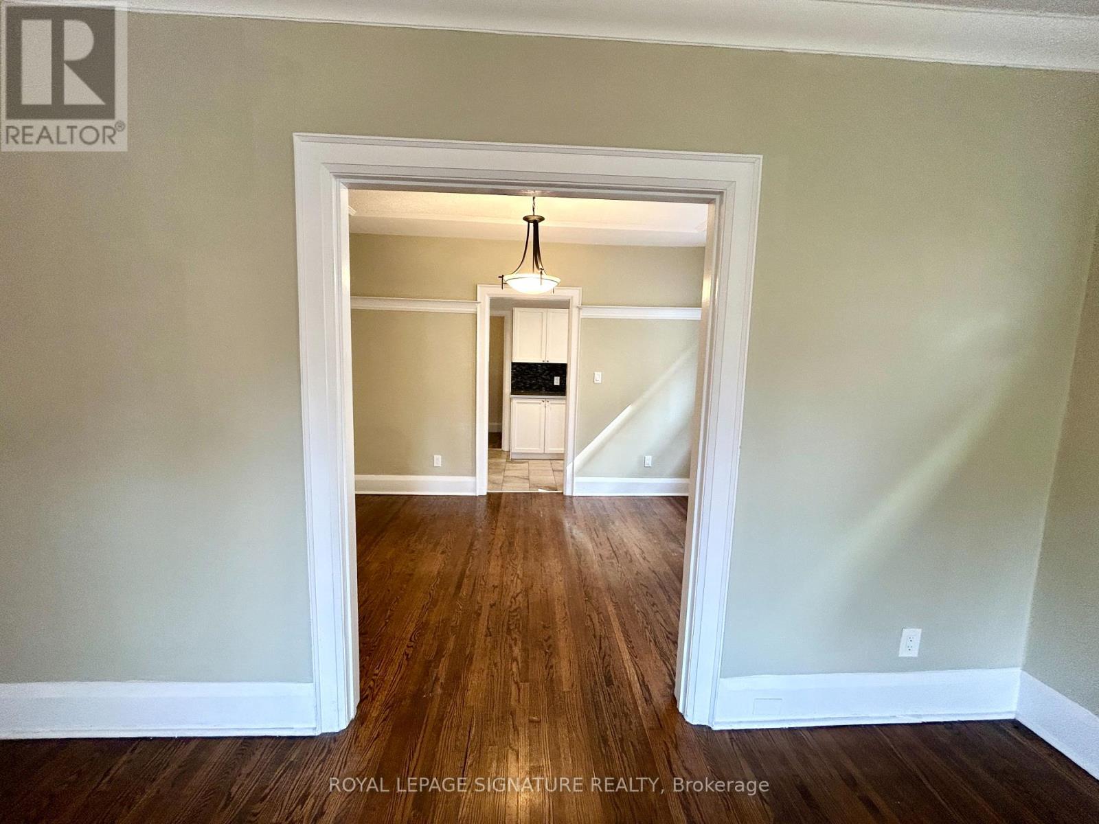 Main - 39 Scarboro Beach Boulevard, Toronto, Ontario  M4E 2W9 - Photo 8 - E12441932