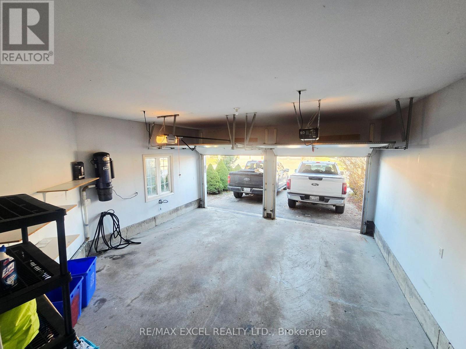 Upper Level - 133 Humberland Drive, Richmond Hill, Ontario  L4E 3Y7 - Photo 13 - N12559480