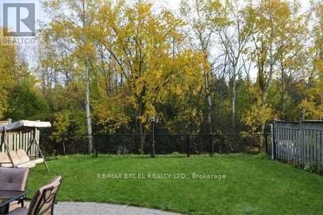 Upper Level - 133 Humberland Drive, Richmond Hill, Ontario  L4E 3Y7 - Photo 4 - N12559480