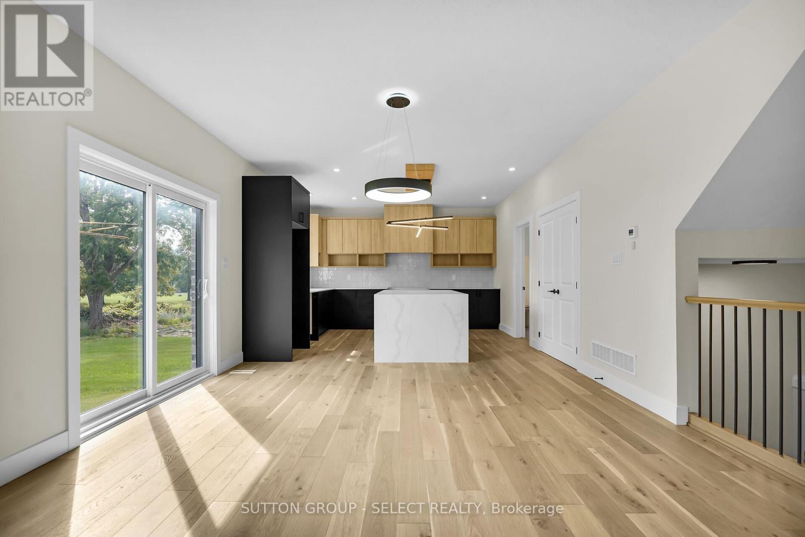 50 Royal Crescent, Southwold, Ontario  N5P 0G5 - Photo 15 - X12572054