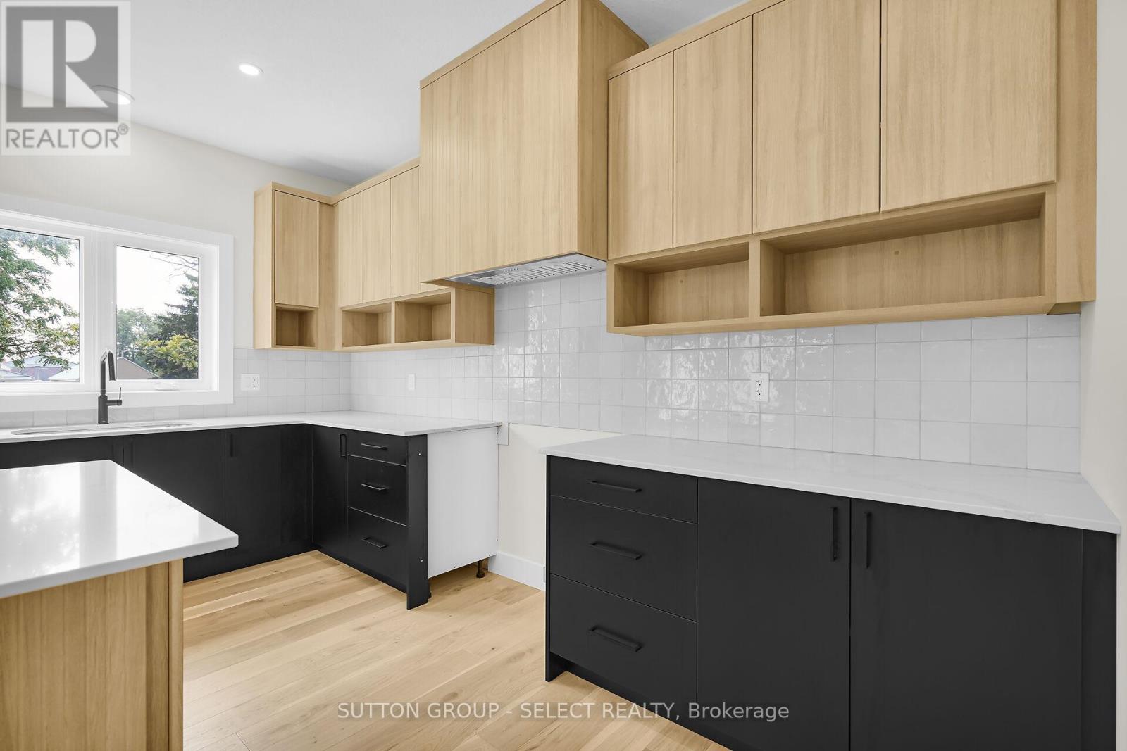 50 Royal Crescent, Southwold, Ontario  N5P 0G5 - Photo 20 - X12572054