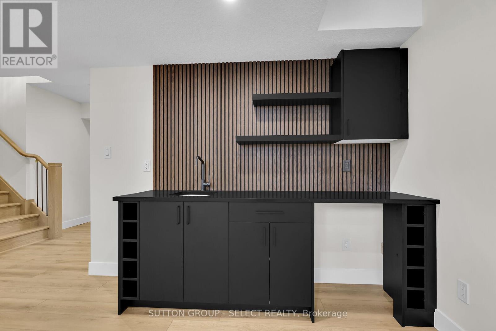 50 Royal Crescent, Southwold, Ontario  N5P 0G5 - Photo 43 - X12572054