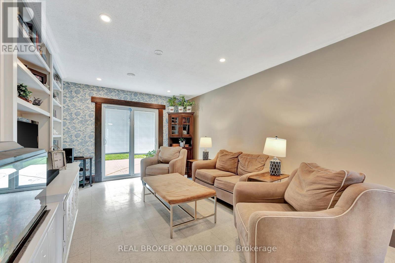 174 County 1 Road, Elizabethtown-Kitley, Ontario  K0E 1Y0 - Photo 9 - X12572032