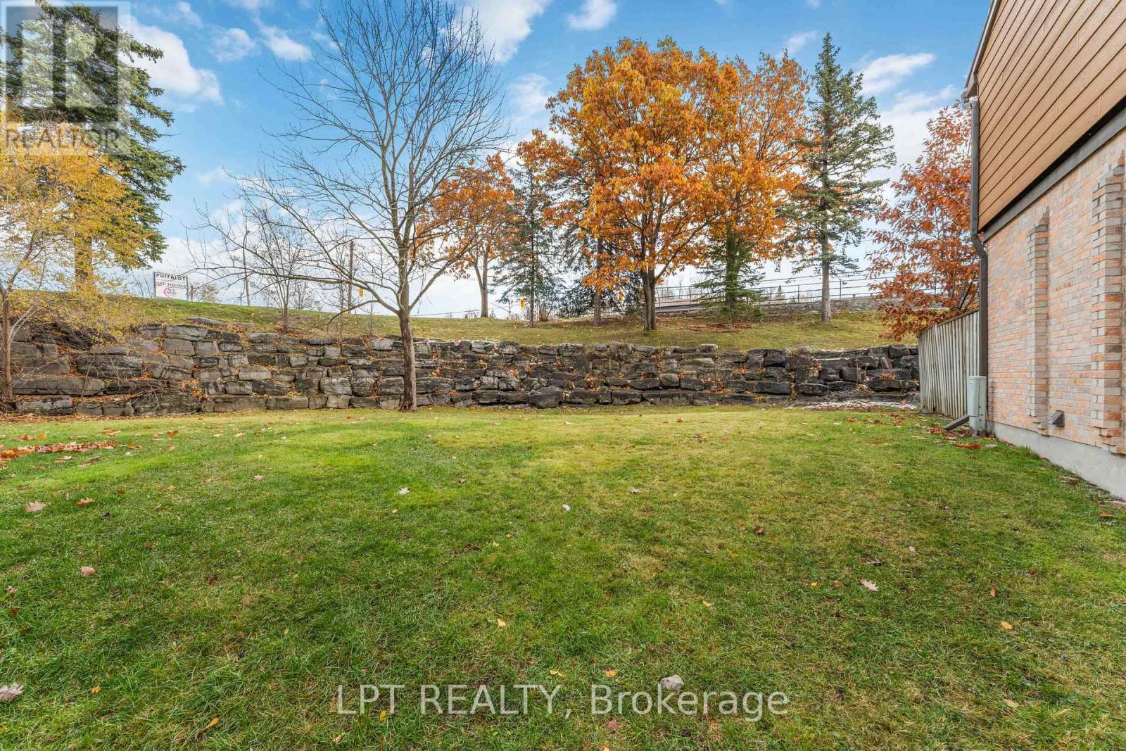 71 - 1743 Trappist Lane, Ottawa, Ontario  K1C 1X7 - Photo 28 - X12572064