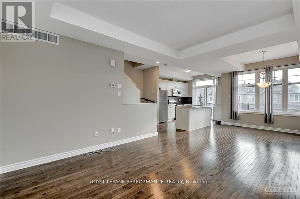 610 Lauraleaf Crescent, Ottawa, Ontario  K2J 6G9 - Photo 7 - X12572082