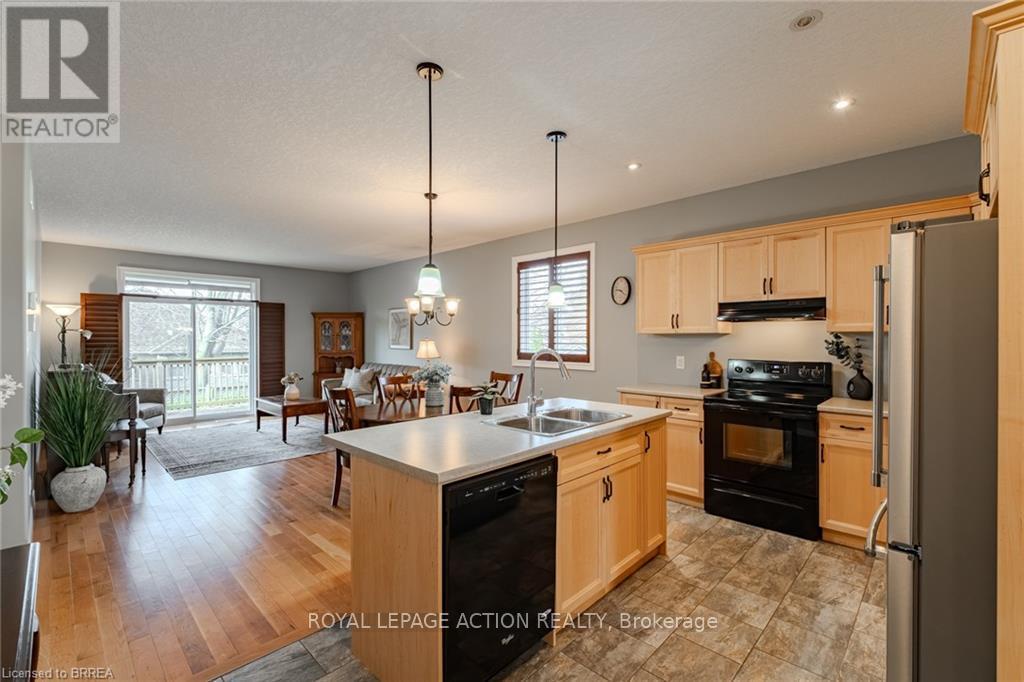 19 - 244 Dundas Street W, Brant, Ontario  N3L 0B4 - Photo 10 - X12571744