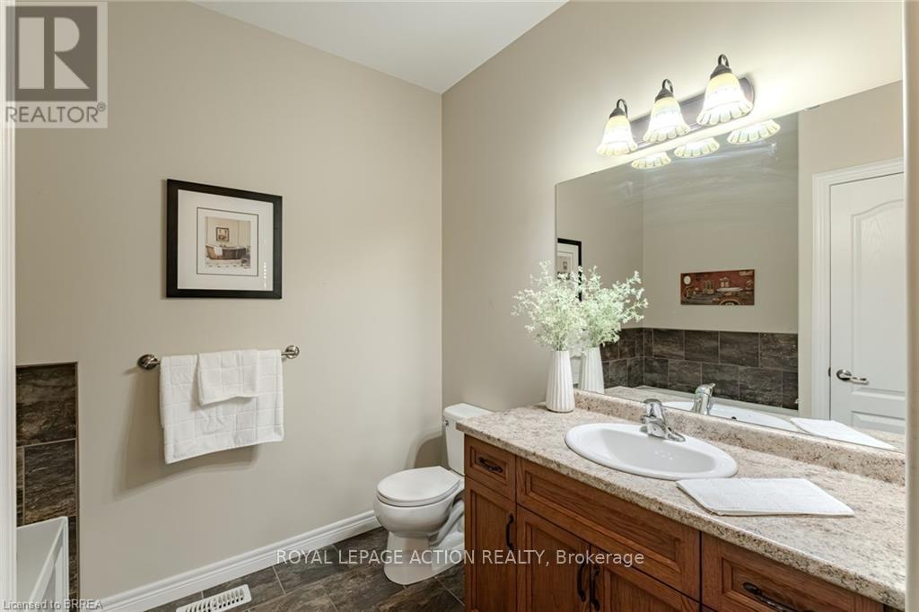 19 - 244 Dundas Street W, Brant, Ontario  N3L 0B4 - Photo 21 - X12571744