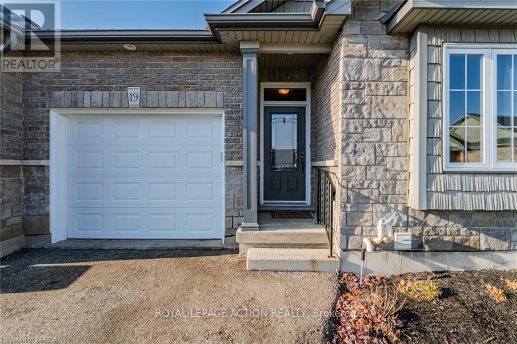 19 - 244 Dundas Street W, Brant, Ontario  N3L 0B4 - Photo 3 - X12571744