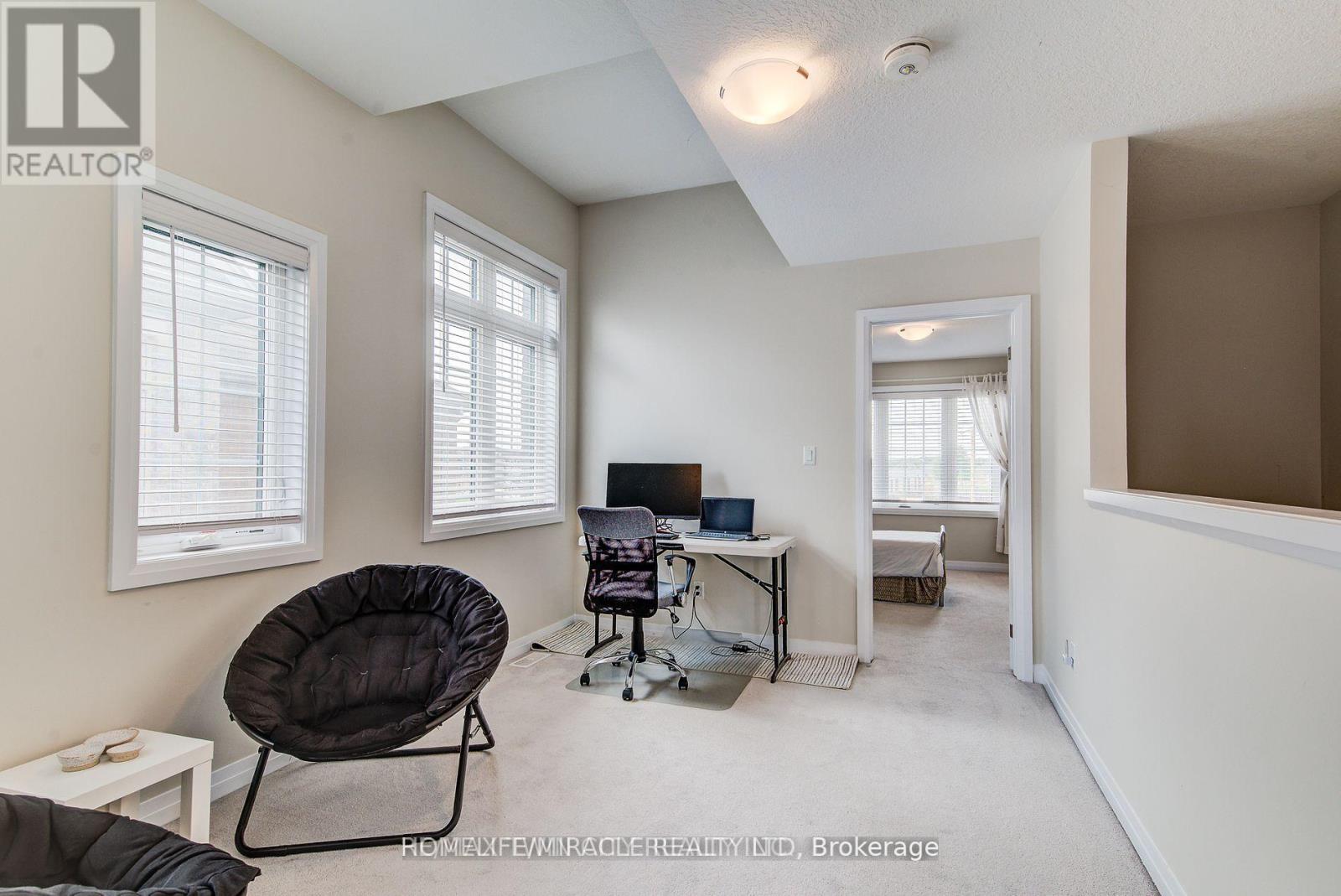 124 Ian Ormston Drive, Kitchener, Ontario  N2P 2Y8 - Photo 13 - X12571750