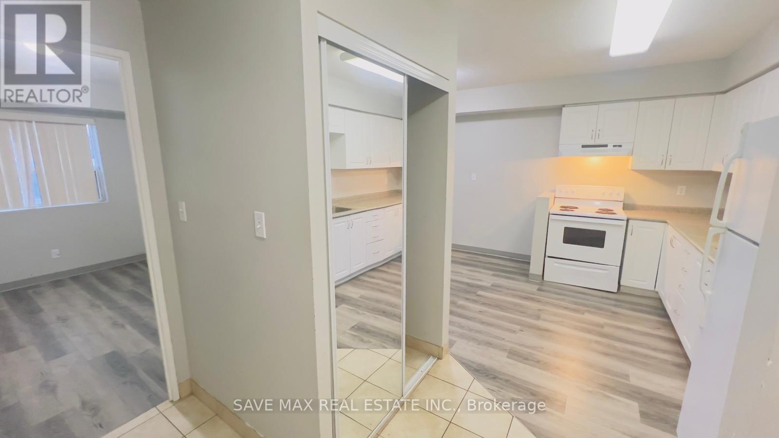 308 - 593 Strasburg Road, Kitchener, Ontario  N2E 0J7 - Photo 9 - X12571778