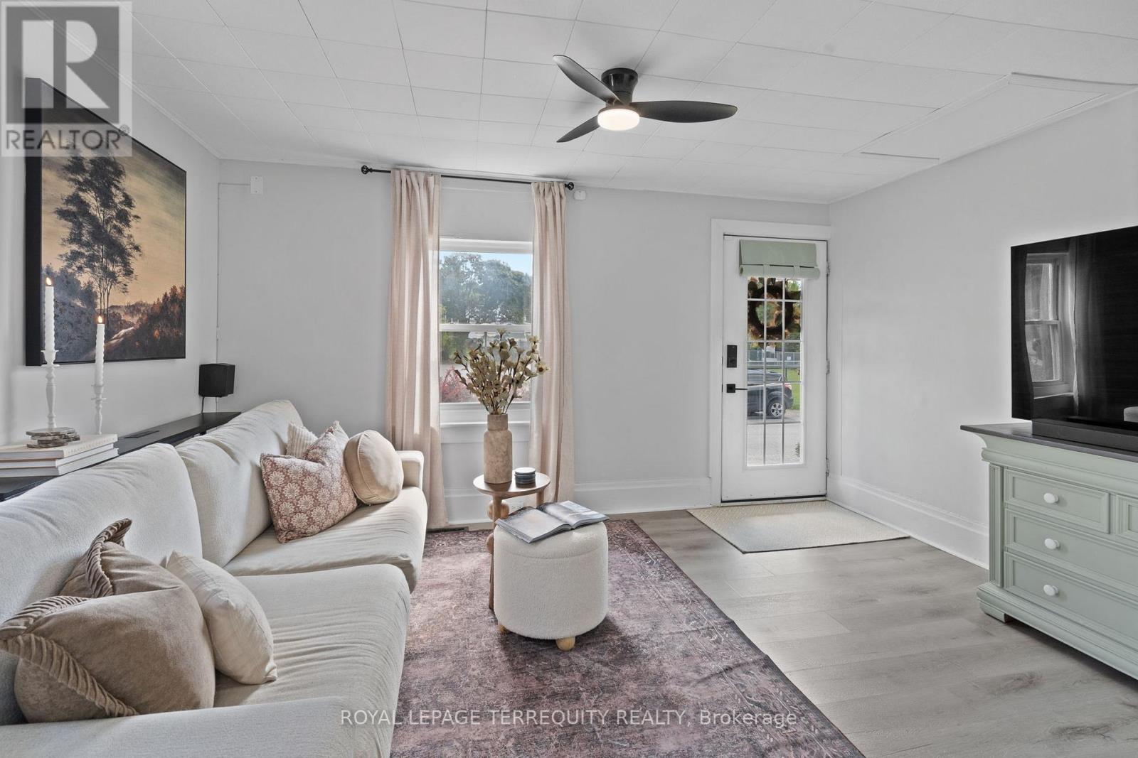 44 Young Street, Port Hope, Ontario  L1A 1M6 - Photo 4 - X12571820