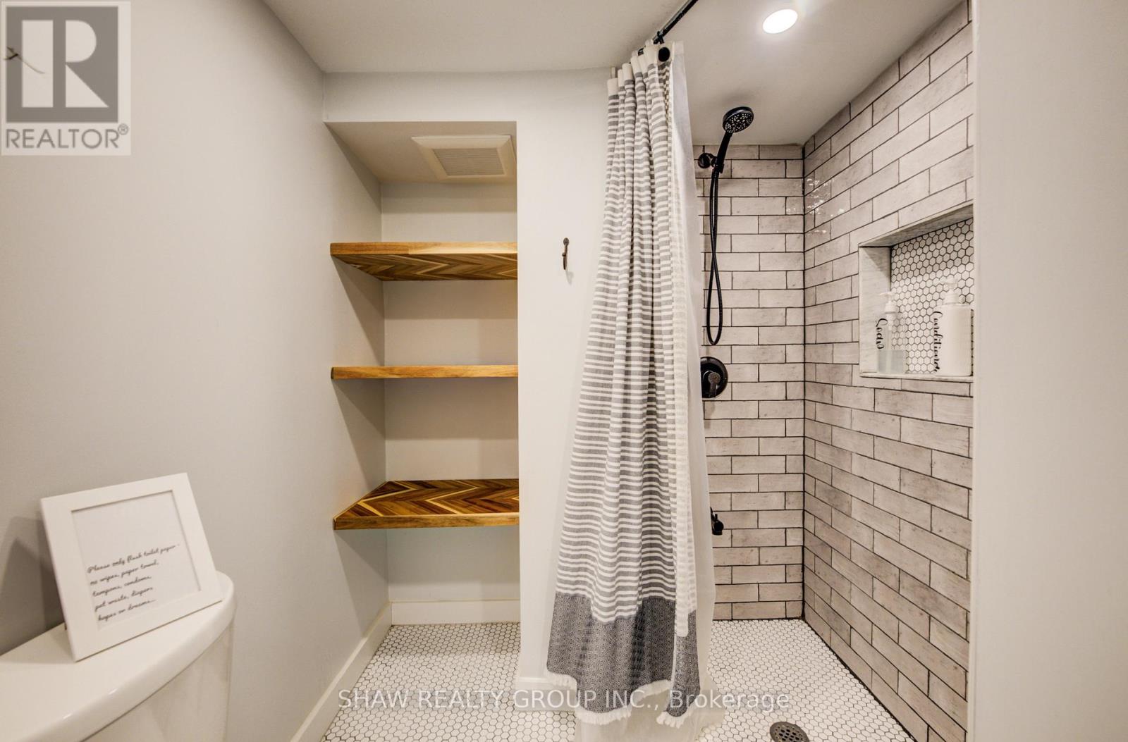 Basement - 604 Guelph Street, Kitchener, Ontario  N2H 5Y6 - Photo 11 - X12571912