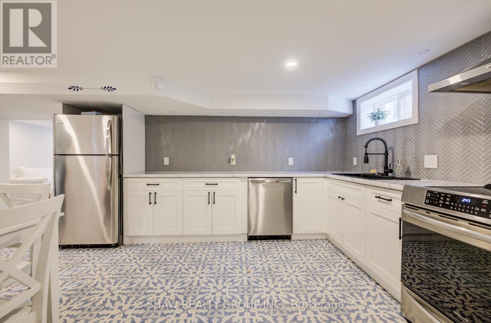 Basement - 604 Guelph Street, Kitchener, Ontario  N2H 5Y6 - Photo 17 - X12571912