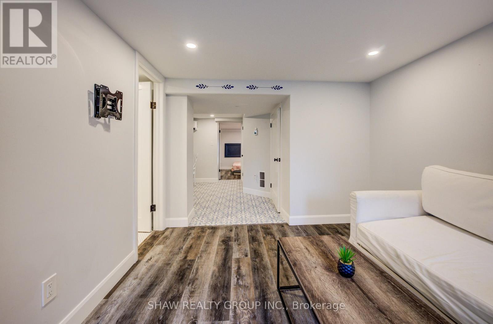 Basement - 604 Guelph Street, Kitchener, Ontario  N2H 5Y6 - Photo 9 - X12571912