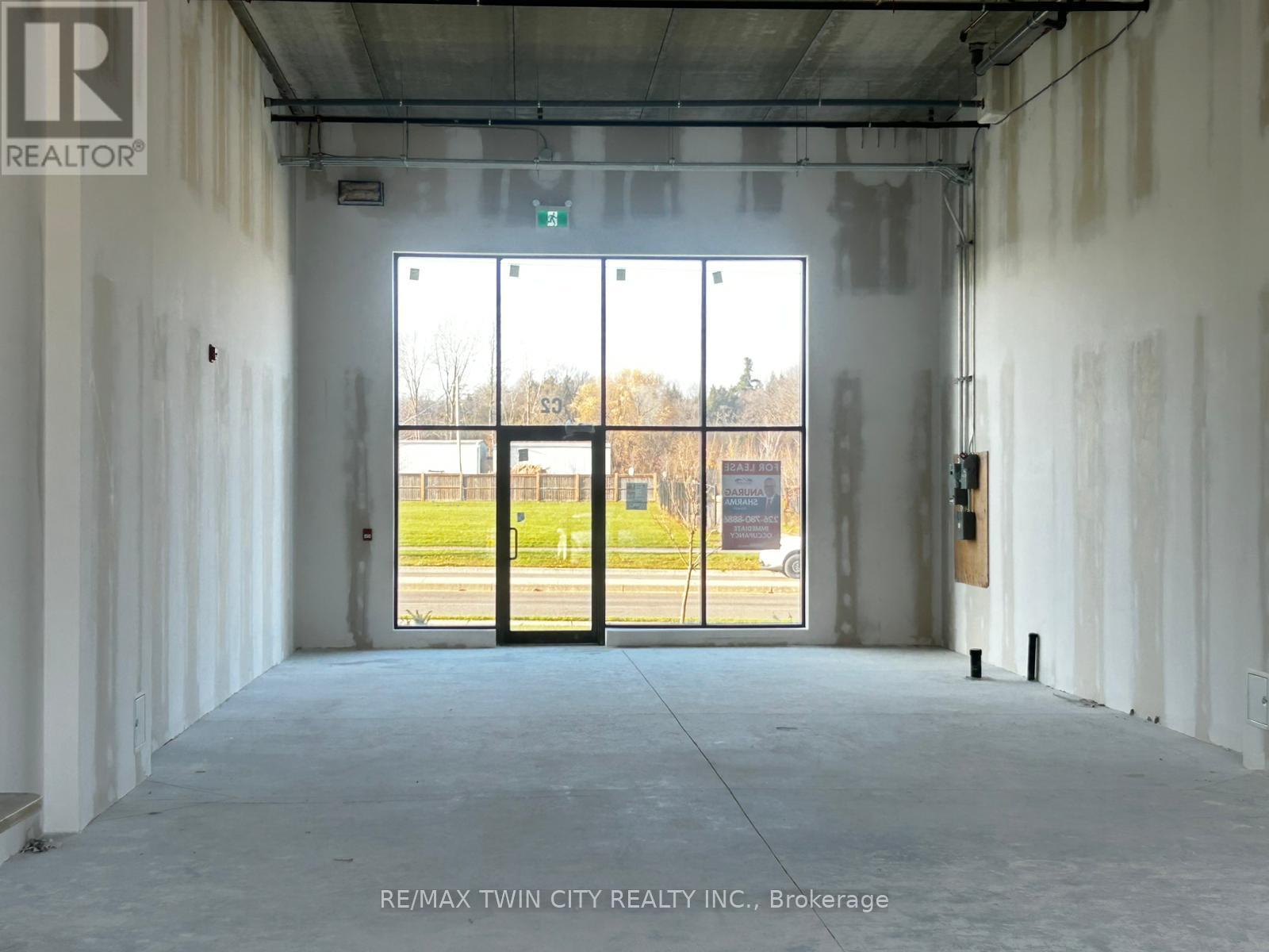 C2 - 873 Fairway Street N, Kitchener, Ontario  N2A 0C3 - Photo 4 - X12571946