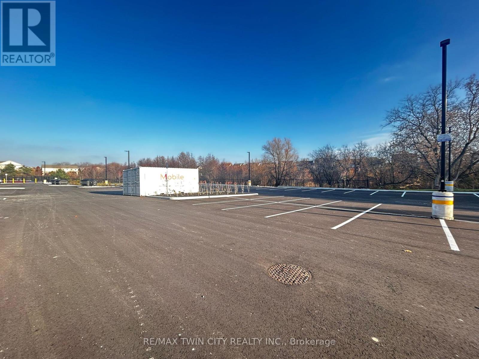 C2 - 873 Fairway Street N, Kitchener, Ontario  N2A 0C3 - Photo 8 - X12571946