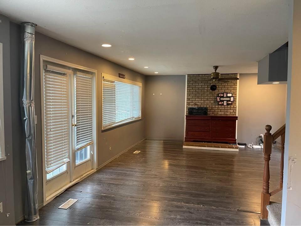 12129 100 Avenue, Surrey, British Columbia  V3V 2W7 - Photo 3 - R3068901