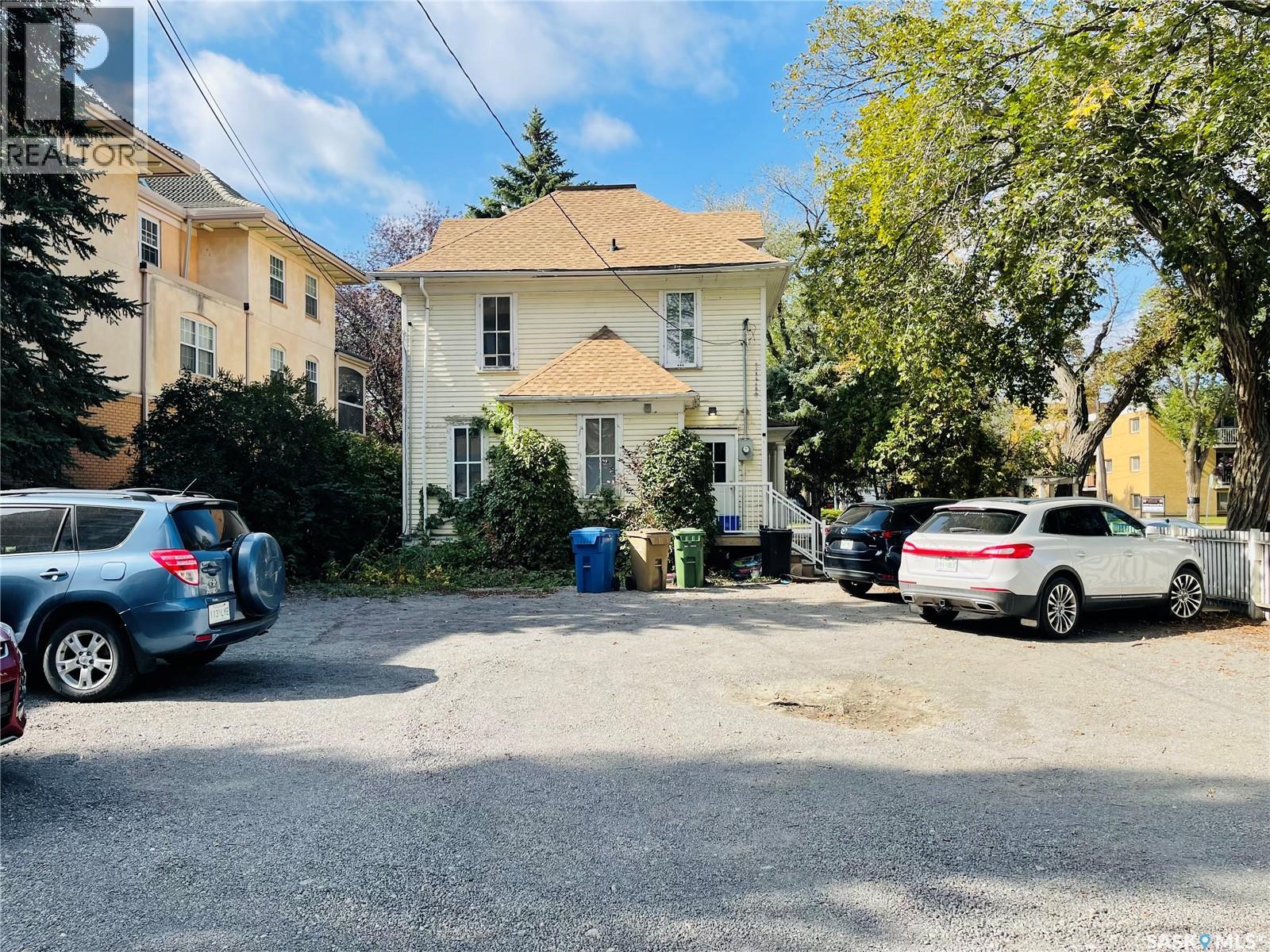 2305 Cornwall Street, Regina, Saskatchewan  S4P 2L4 - Photo 3 - SK016440