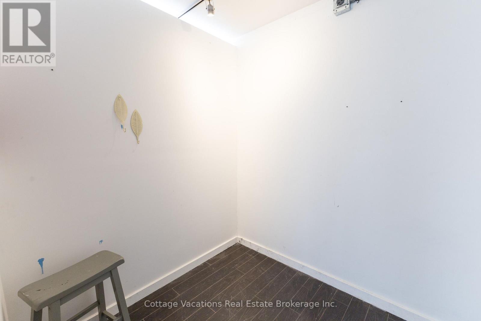 2 - 10 Brunel Road, Huntsville, Ontario  P1H 2A9 - Photo 13 - X12571472