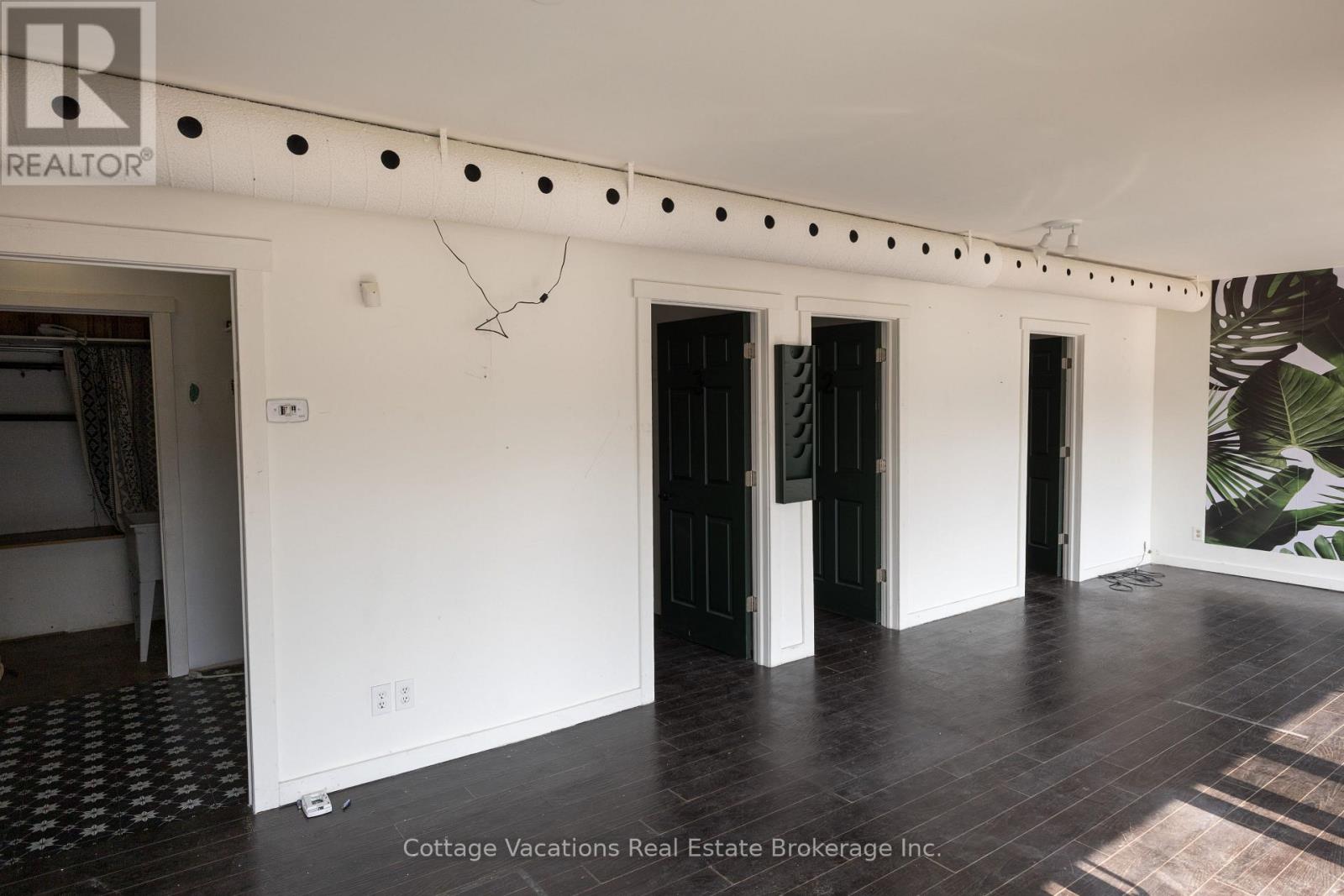 2 - 10 Brunel Road, Huntsville, Ontario  P1H 2A9 - Photo 5 - X12571472