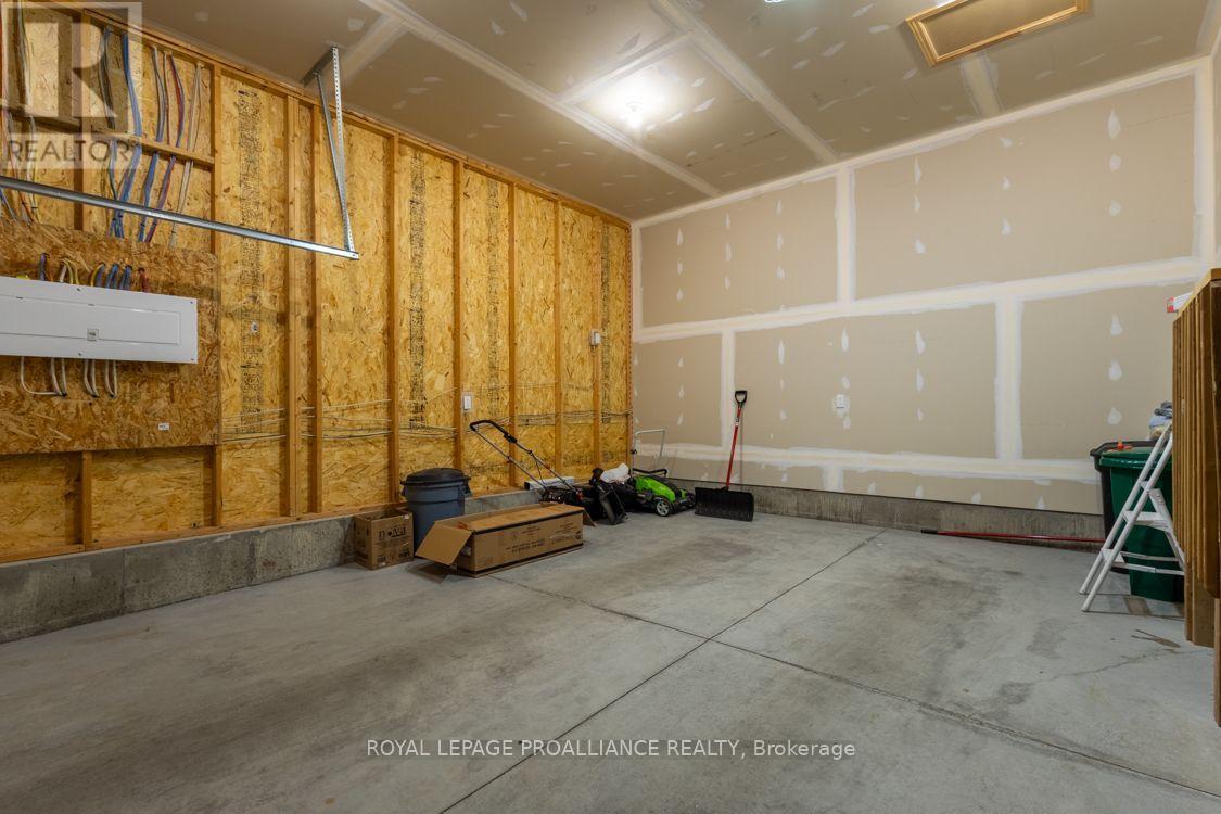 23 Redwood Drive, Belleville, Ontario  K0K 0K3 - Photo 10 - X12543036