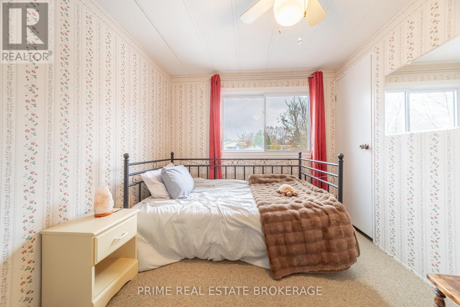 246 Southwinds Court, South Huron, Ontario  N0M 1T0 - Photo 19 - X12552472