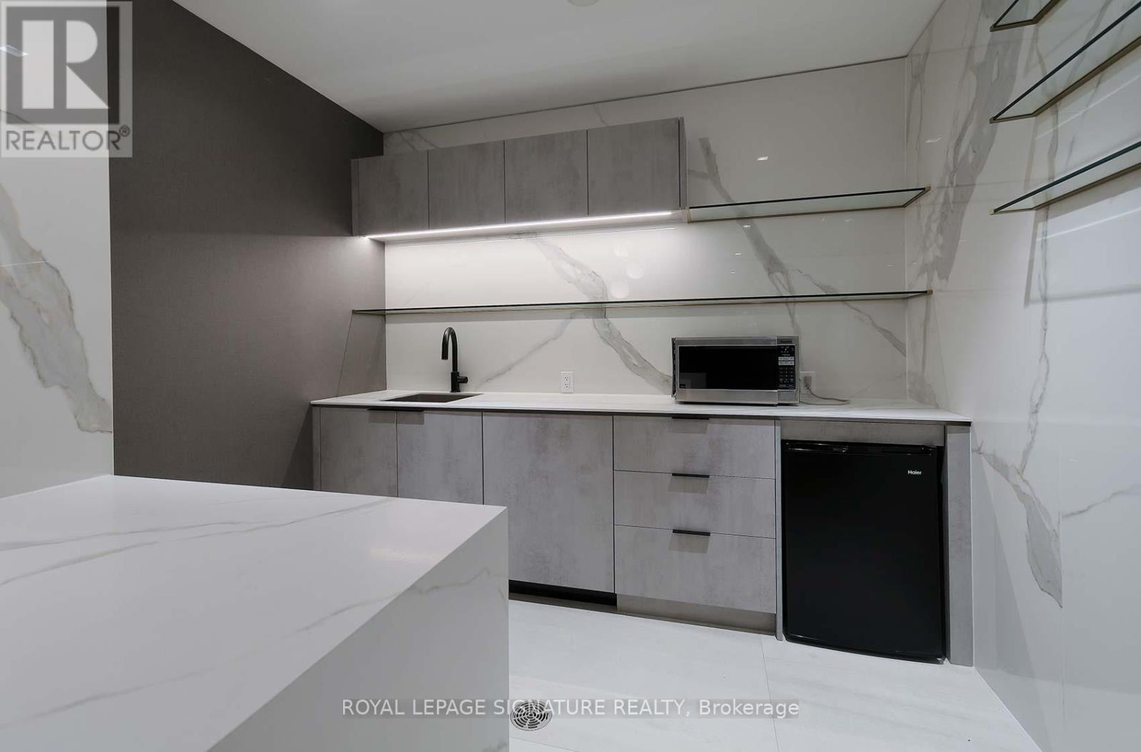 2010 - 117 Broadway Avenue, Toronto, Ontario  M4P 1V3 - Photo 28 - C12572048