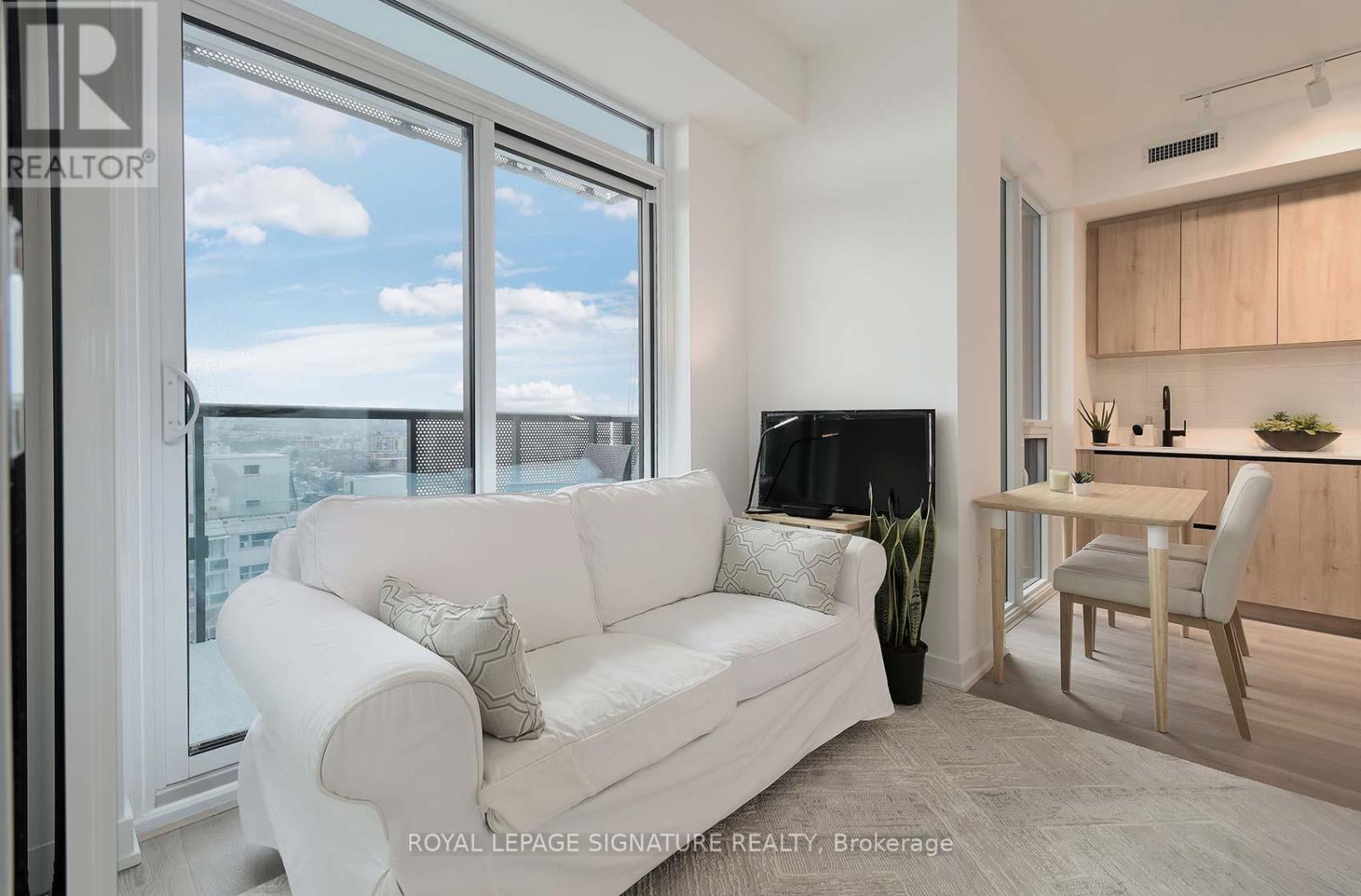 2010 - 117 Broadway Avenue, Toronto, Ontario  M4P 1V3 - Photo 6 - C12572048