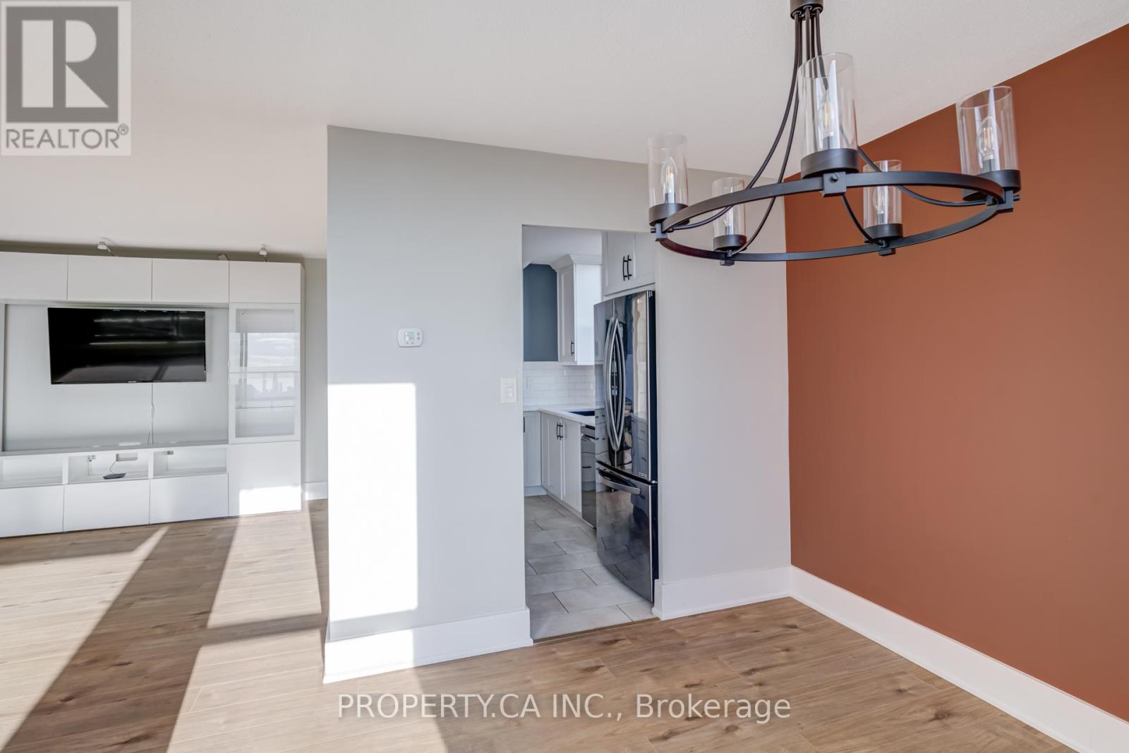 1503 - 15 Vicora Linkway Way, Toronto, Ontario  M3C 1A7 - Photo 12 - C12572062