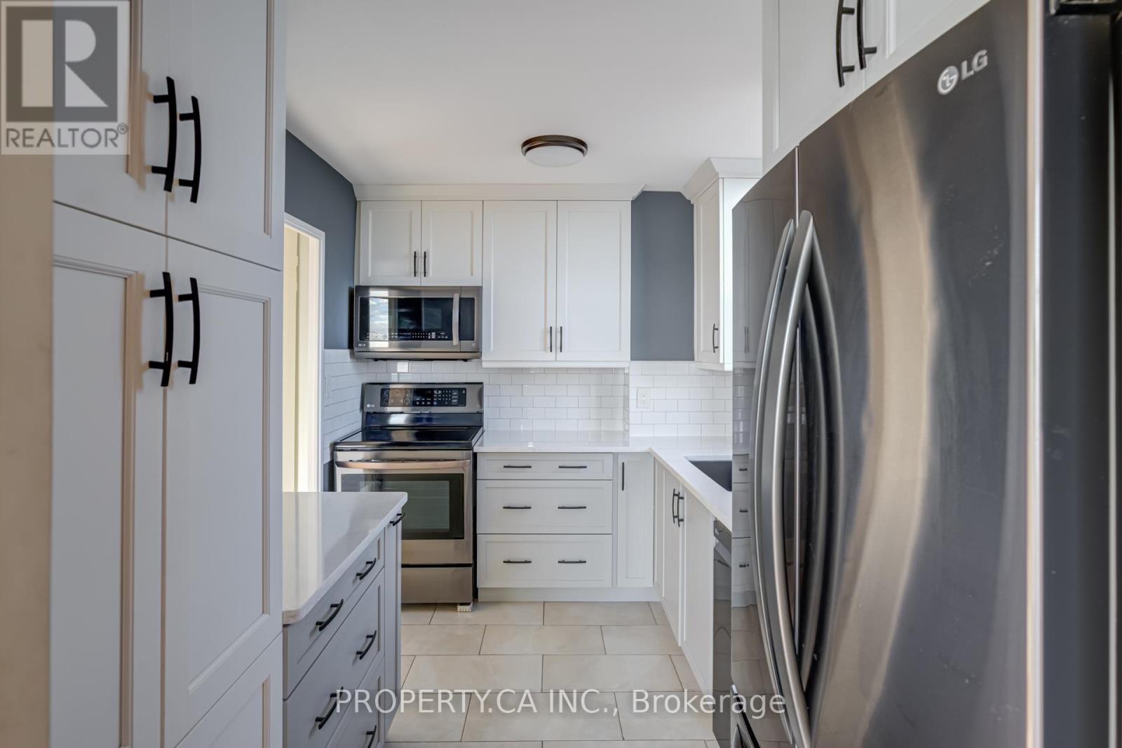 1503 - 15 Vicora Linkway Way, Toronto, Ontario  M3C 1A7 - Photo 7 - C12572062