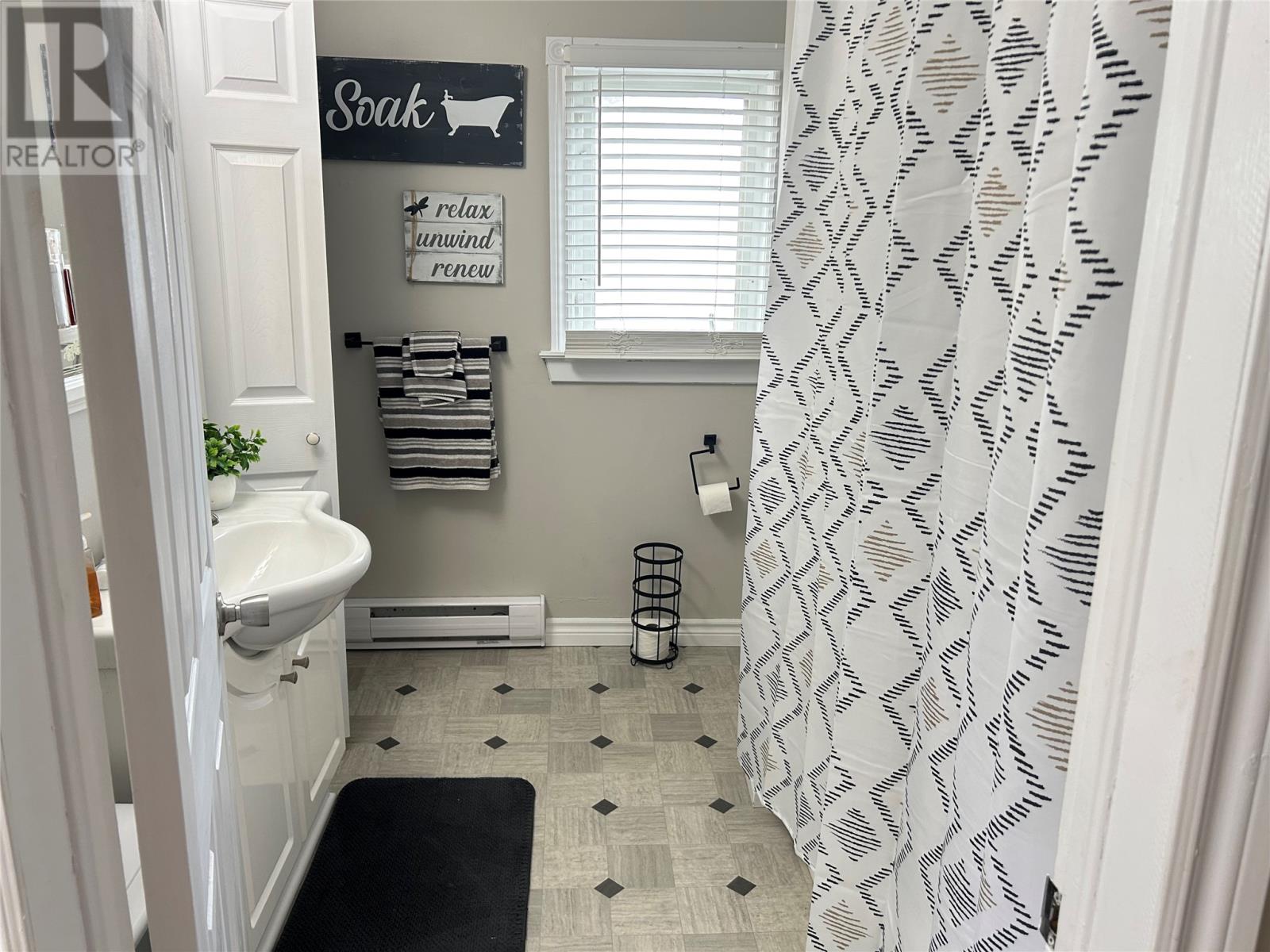 104 Humber Road, Corner Brook, Newfoundland & Labrador    - Photo 13 - 1292203