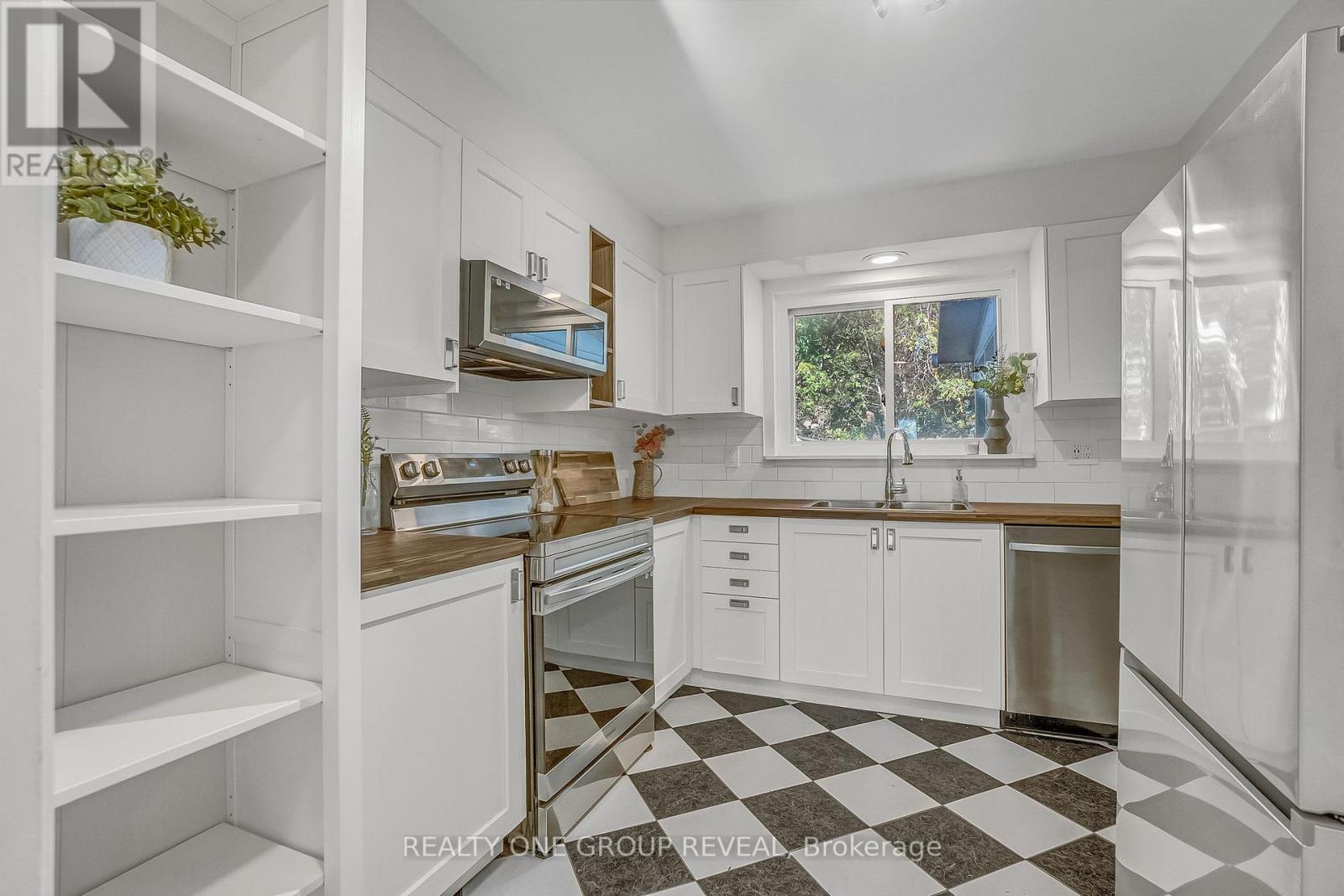 1343 Fenelon Crescent, Oshawa, Ontario  L1J 6G2 - Photo 15 - E12572052