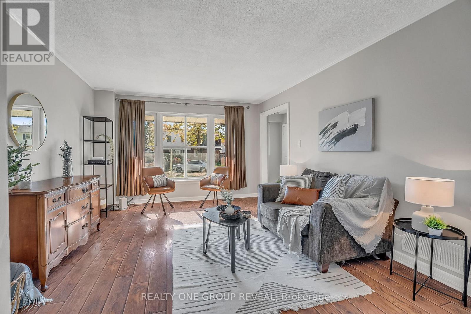 1343 Fenelon Crescent, Oshawa, Ontario  L1J 6G2 - Photo 8 - E12572052