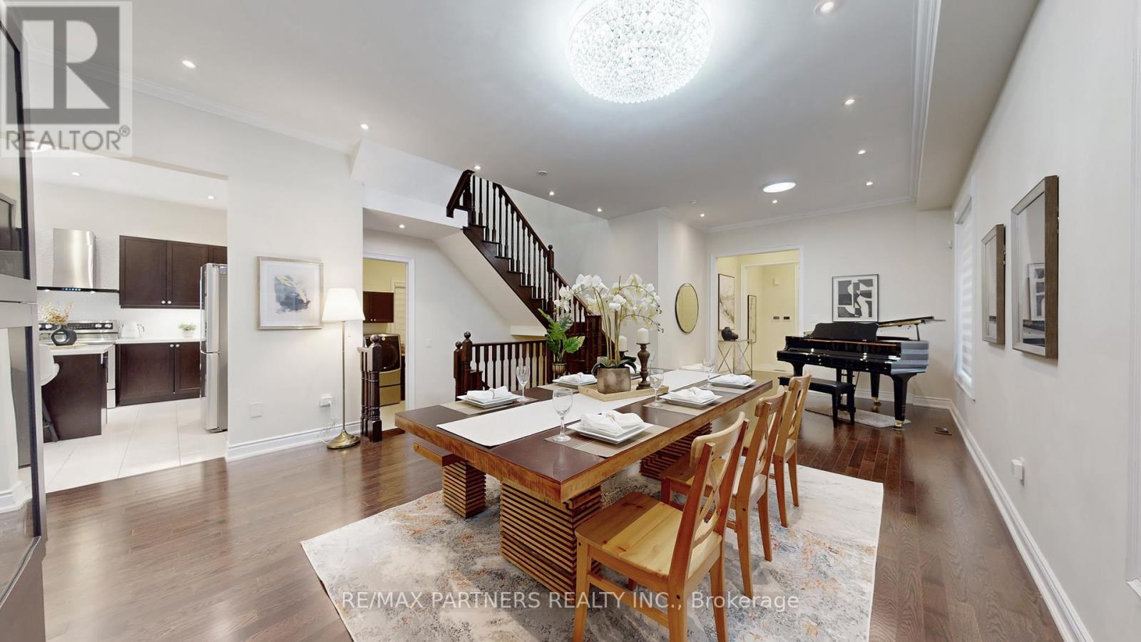 65 Meadowsweet Lane, Richmond Hill, Ontario  L4E 1B9 - Photo 7 - N12568240