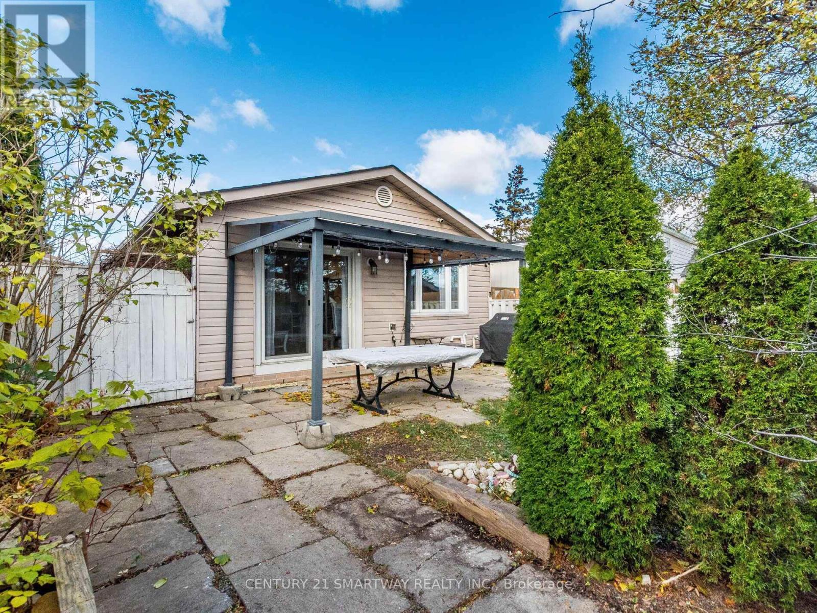 15 Huronia Court S, Brampton, Ontario  L6S 2C7 - Photo 40 - W12571618