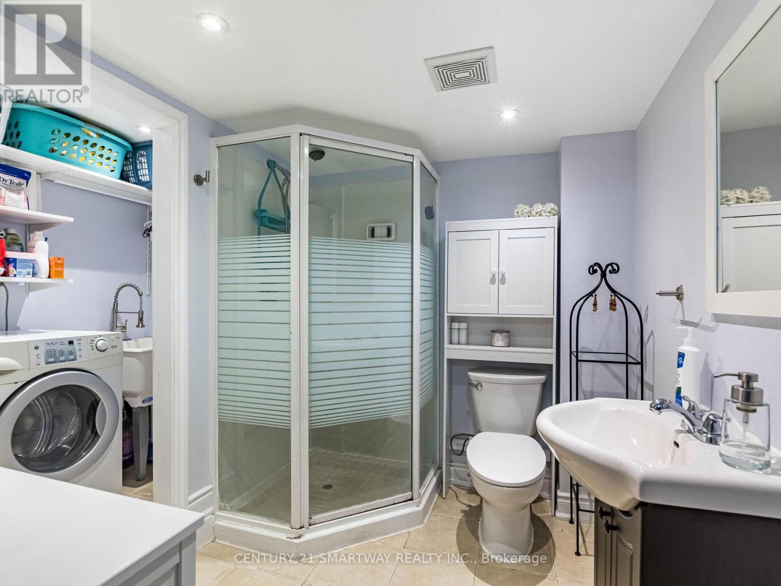 15 Huronia Court S, Brampton, Ontario  L6S 2C7 - Photo 33 - W12571618