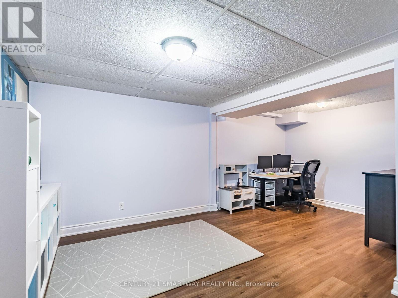 15 Huronia Court S, Brampton, Ontario  L6S 2C7 - Photo 23 - W12571618