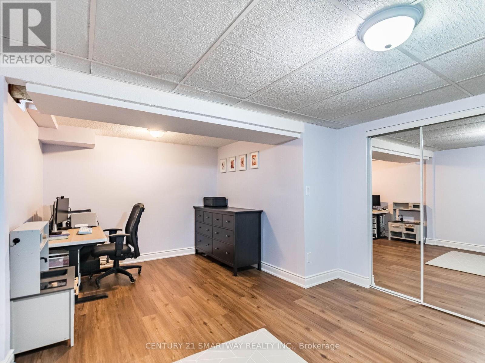 15 Huronia Court S, Brampton, Ontario  L6S 2C7 - Photo 25 - W12571618