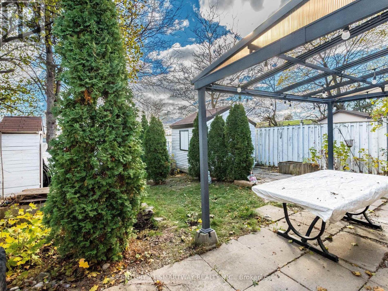 15 Huronia Court S, Brampton, Ontario  L6S 2C7 - Photo 38 - W12571618