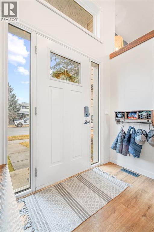 39 Sheep River Drive, Okotoks, Alberta  T1S 1N8 - Photo 2 - A2271543